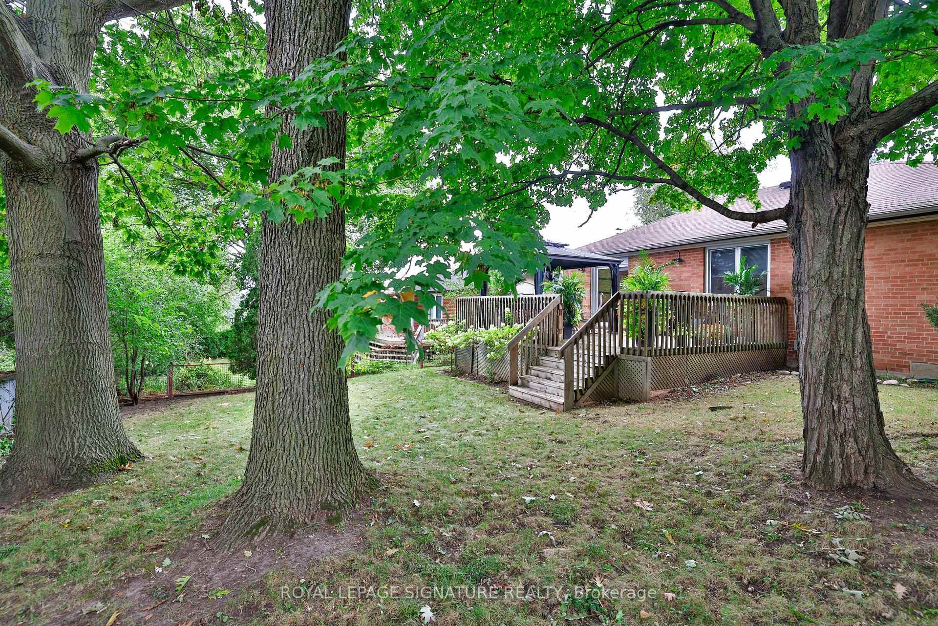 25 Fenelon Drive photo 38