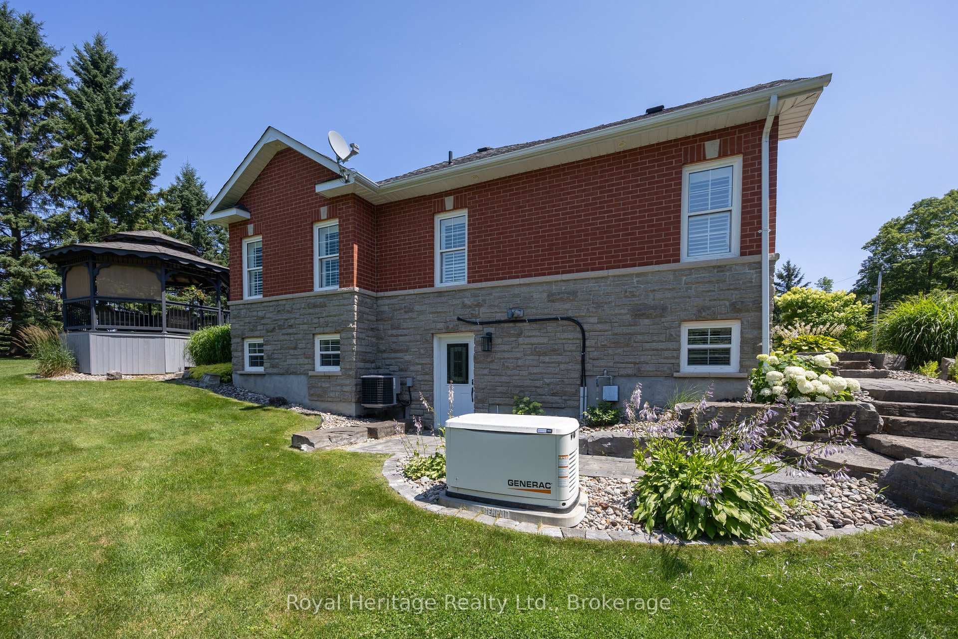 465 Chalk Lake Road photo 32