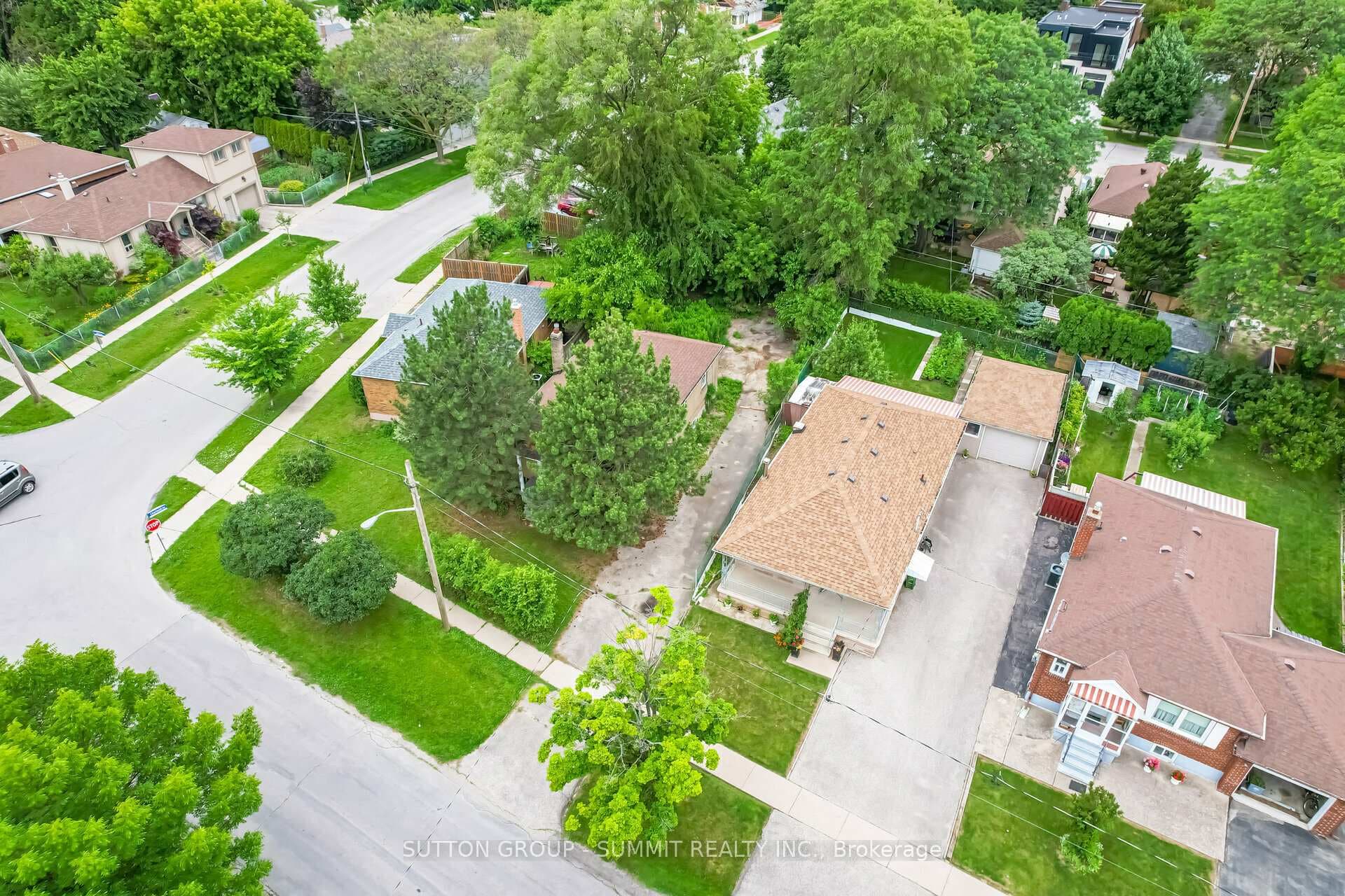 60 Athol Avenue photo 9