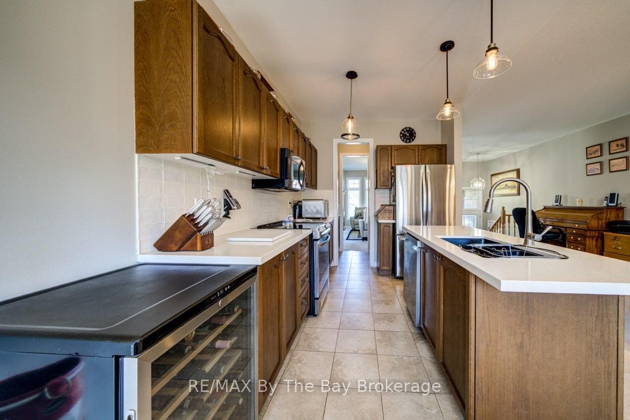 100 ALLEGRA Drive photo 15