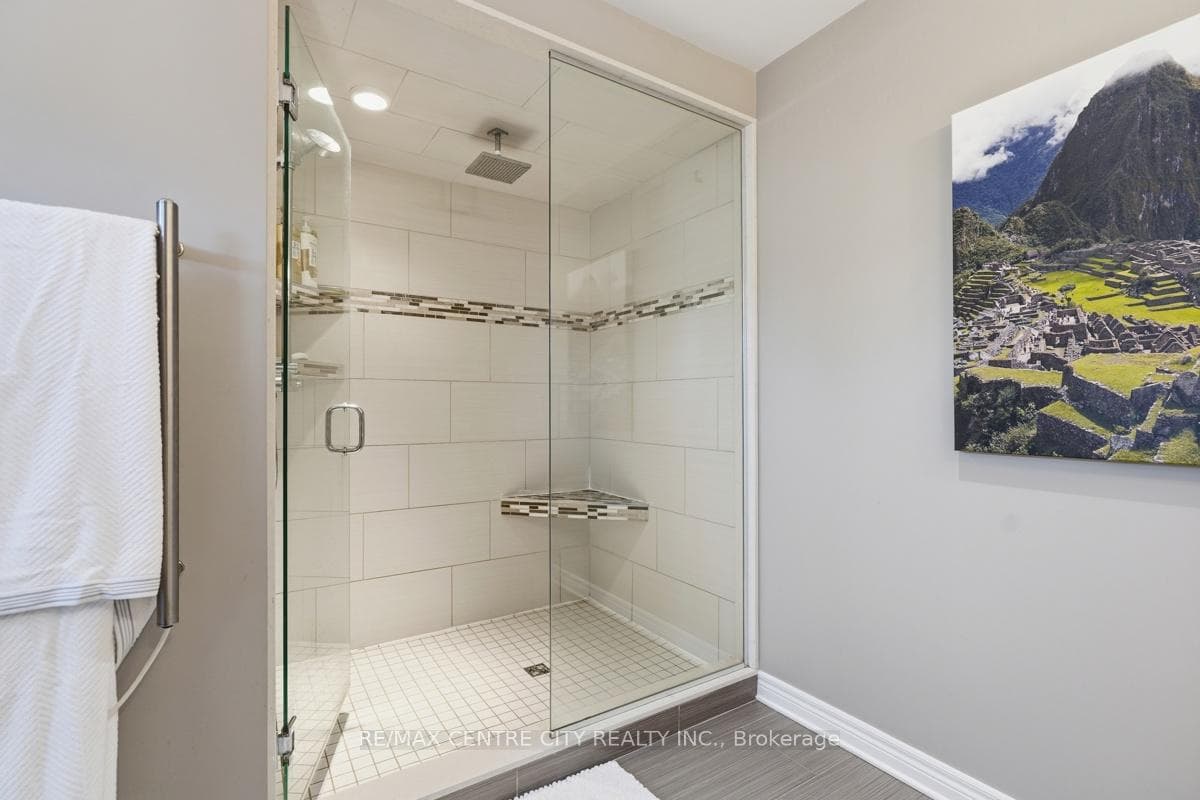 264 Blue Forest Place photo 26