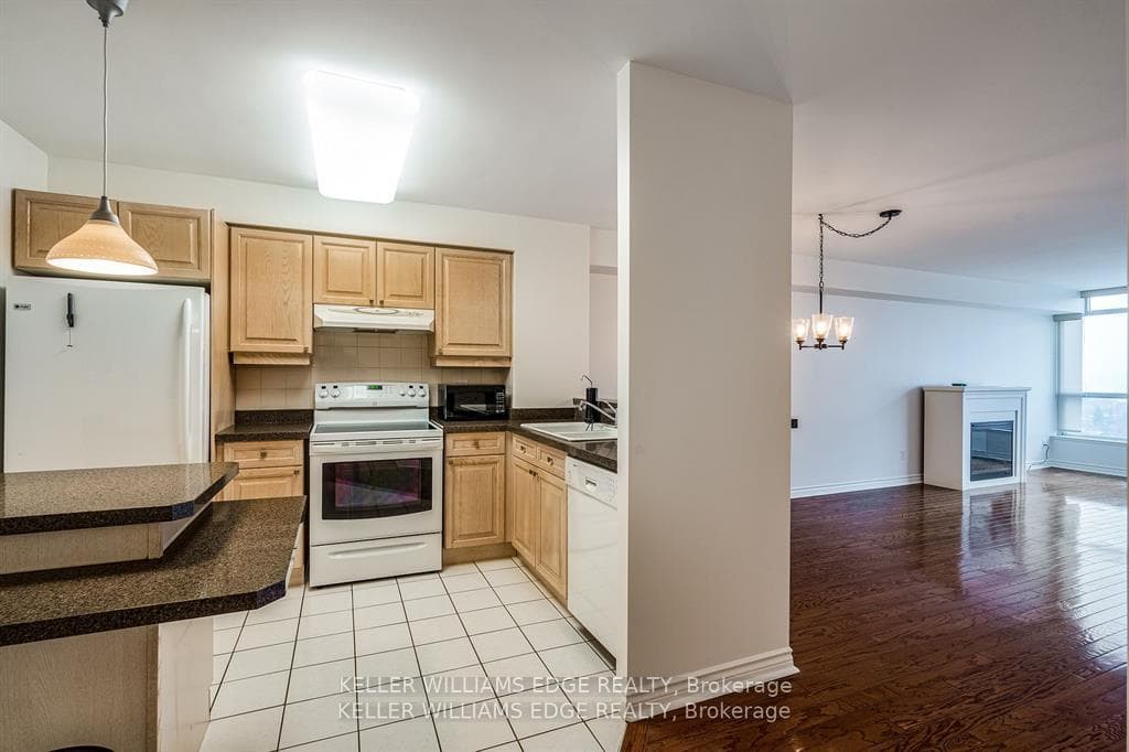 1276 Maple Crossing Boulevard Unit 1603 photo 8
