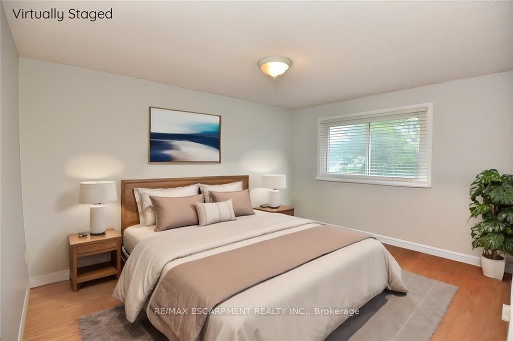 249 St Andrews Drive photo 6