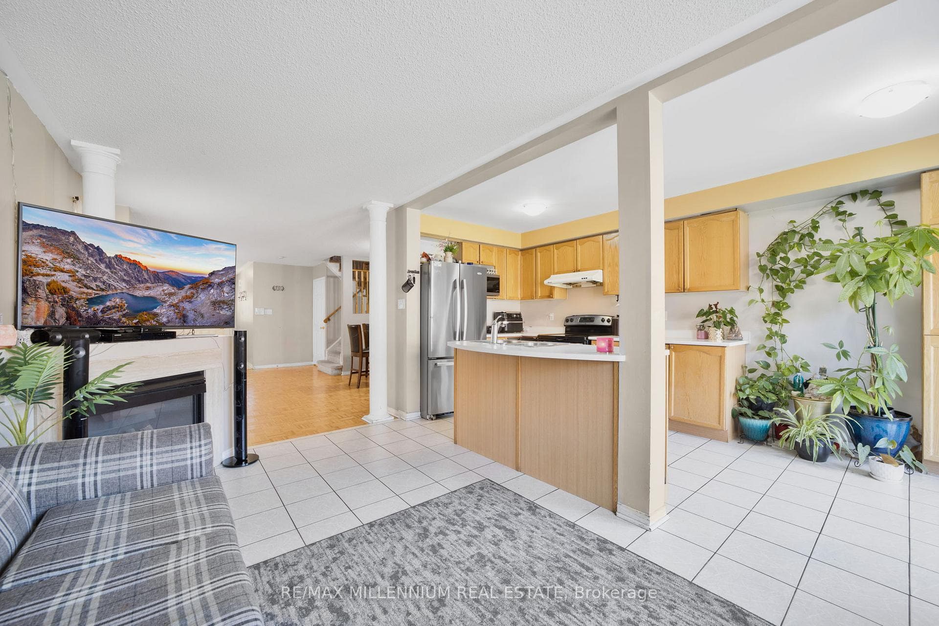 47 Ridgefield Court photo 8