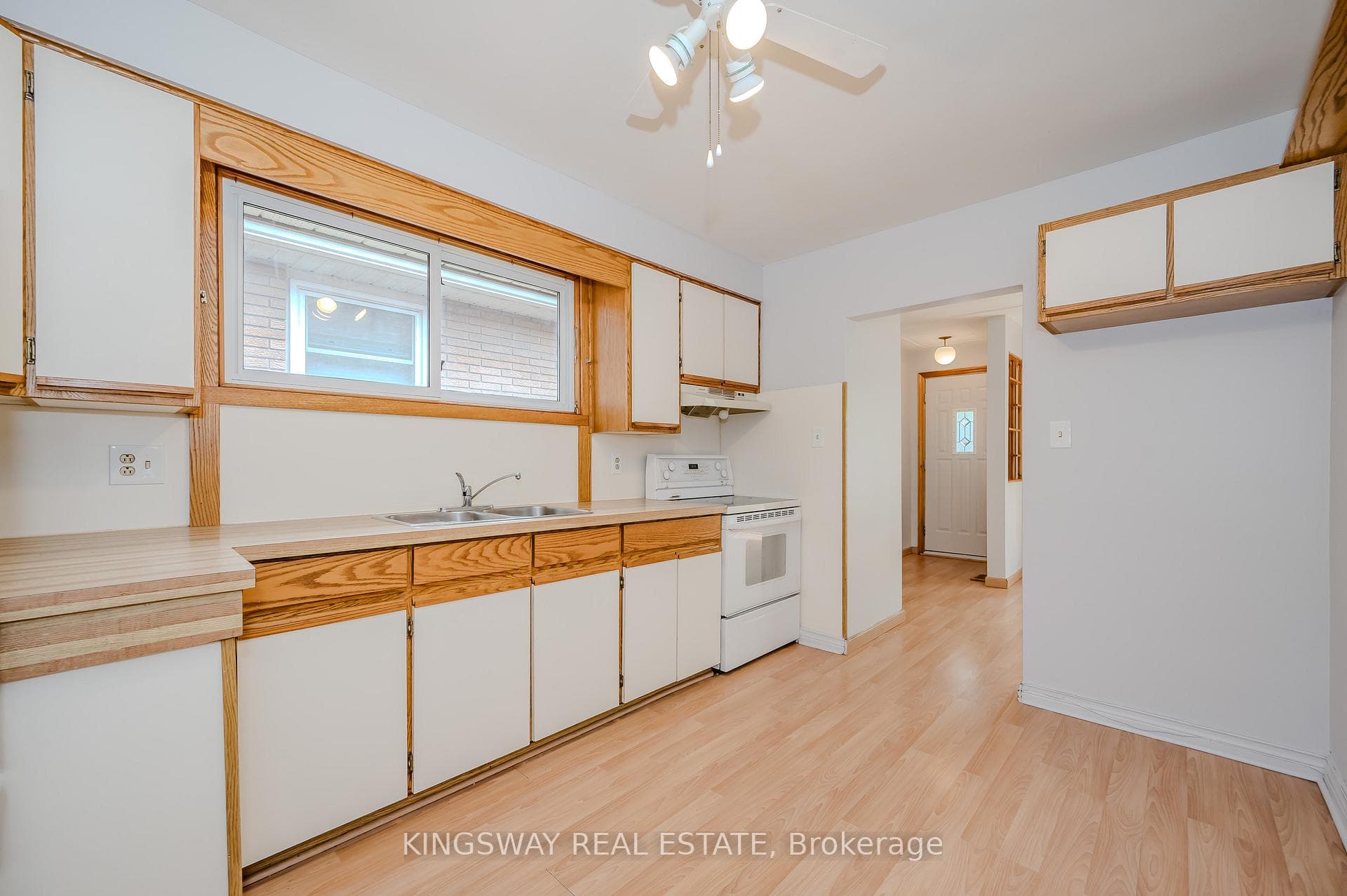 164 East 23rd Street photo 10