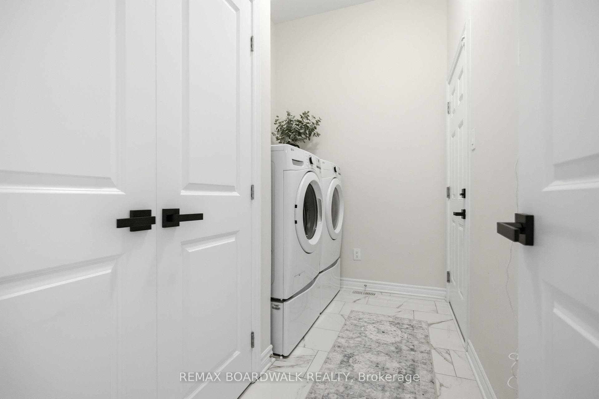 102 Patchell Place photo 7