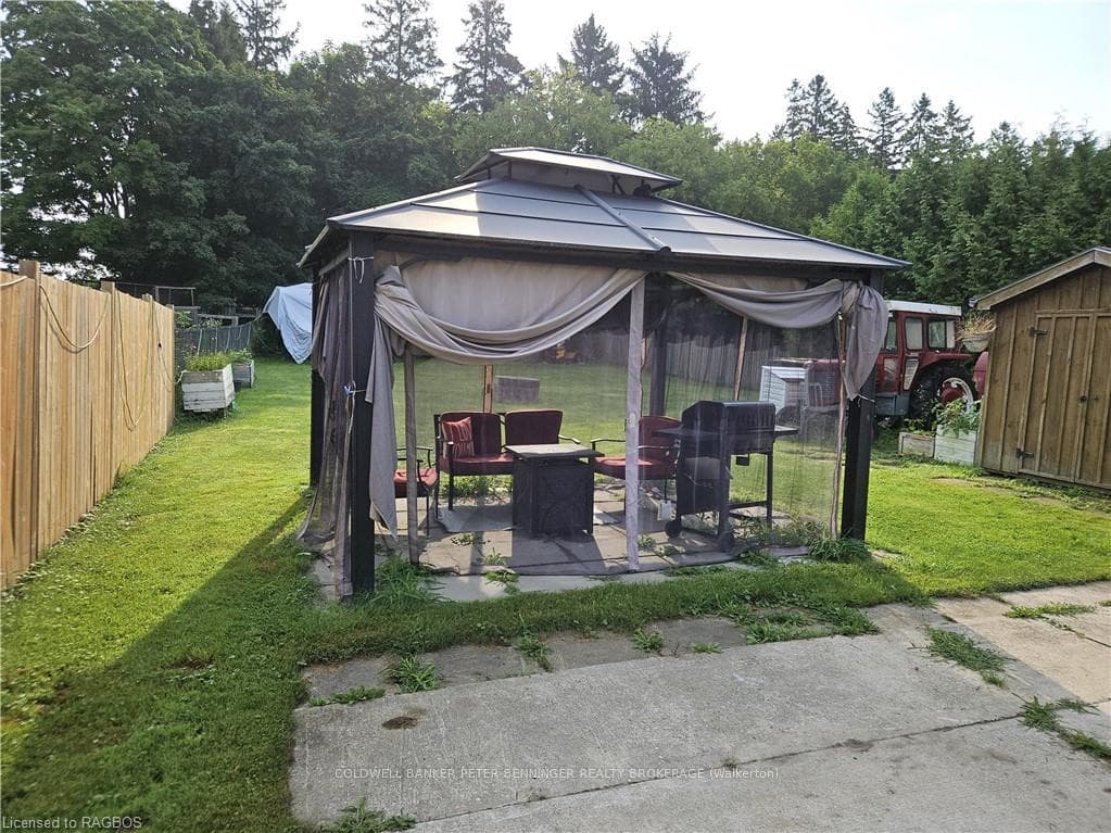 147 BARBARA Street photo 31