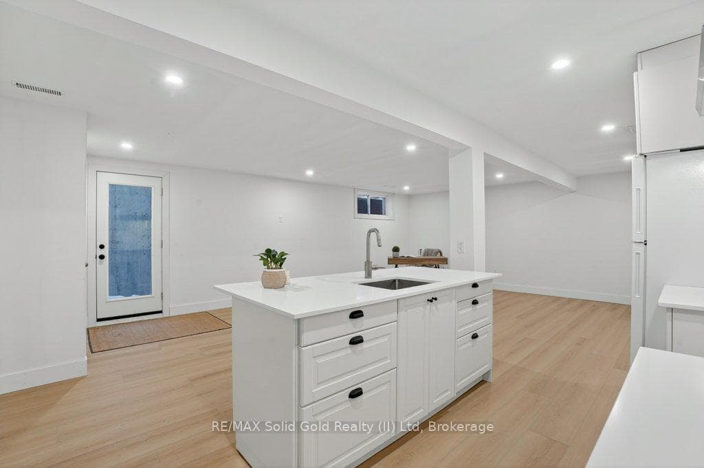 Basement-Kitchen