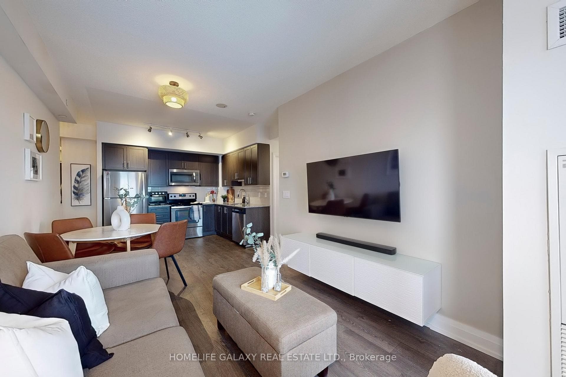 3700 Highway 7 Road Unit 2011 photo 6