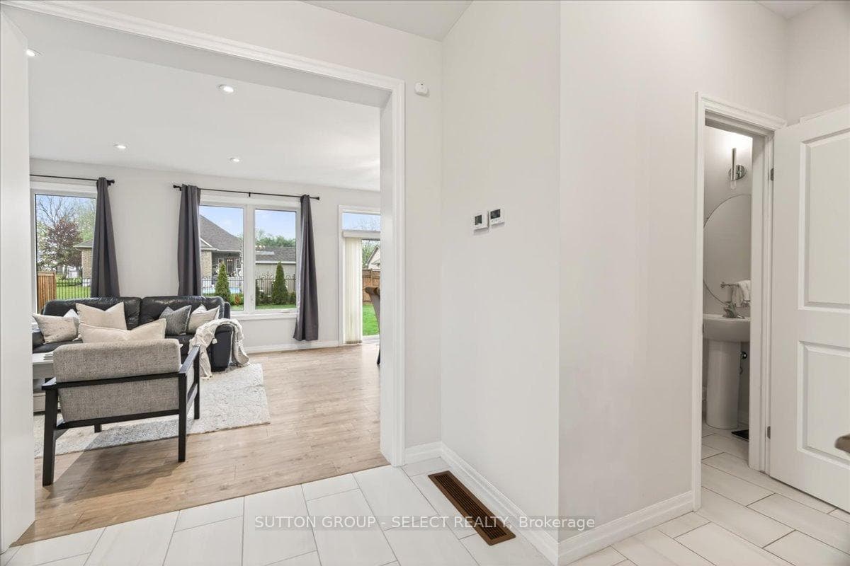 261 Wilson Avenue photo 6