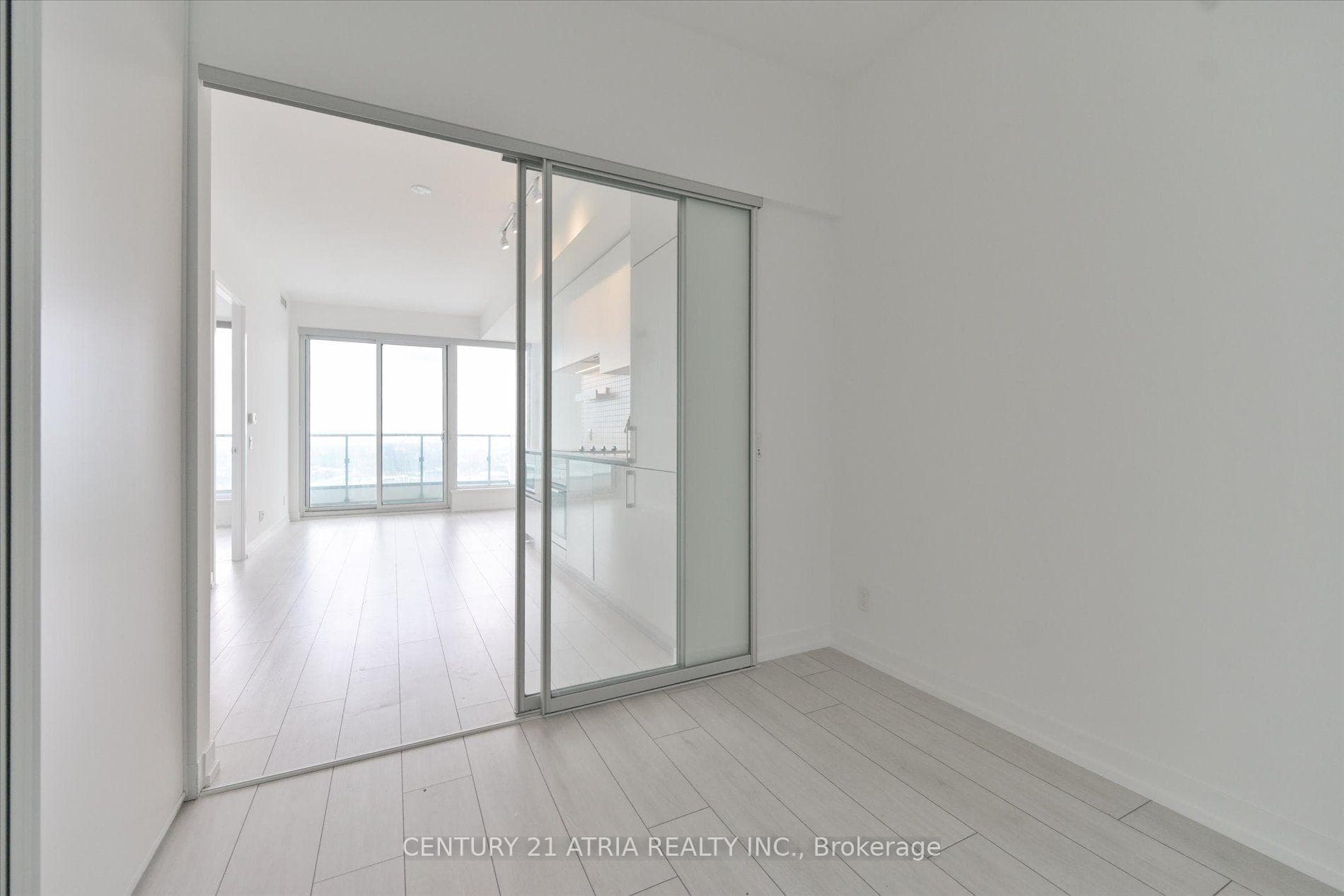 5 Buttermill Avenue Unit 4006 photo 13