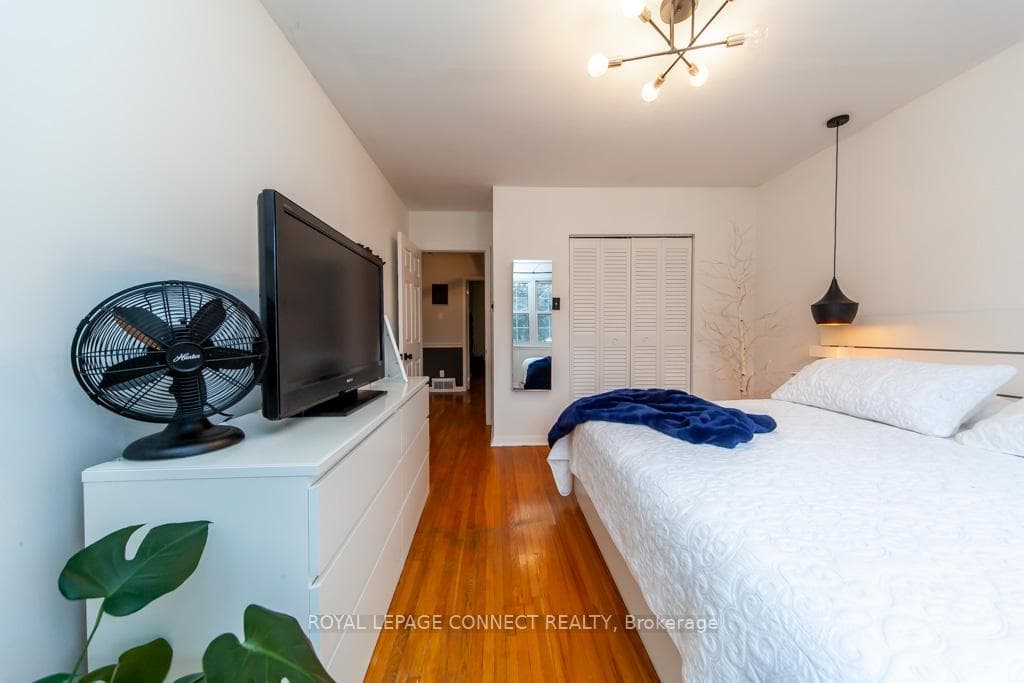878 Sanok Drive photo 21