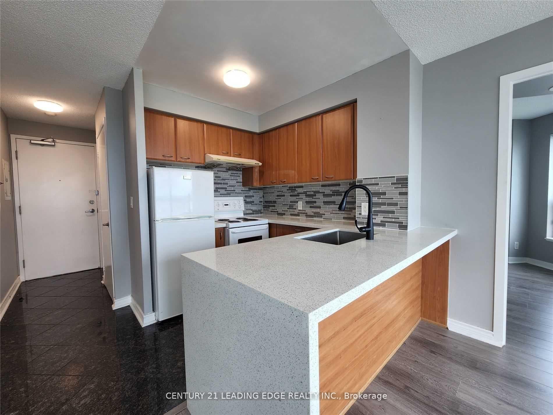 38 Lee Centre Drive Unit 1205 photo 7