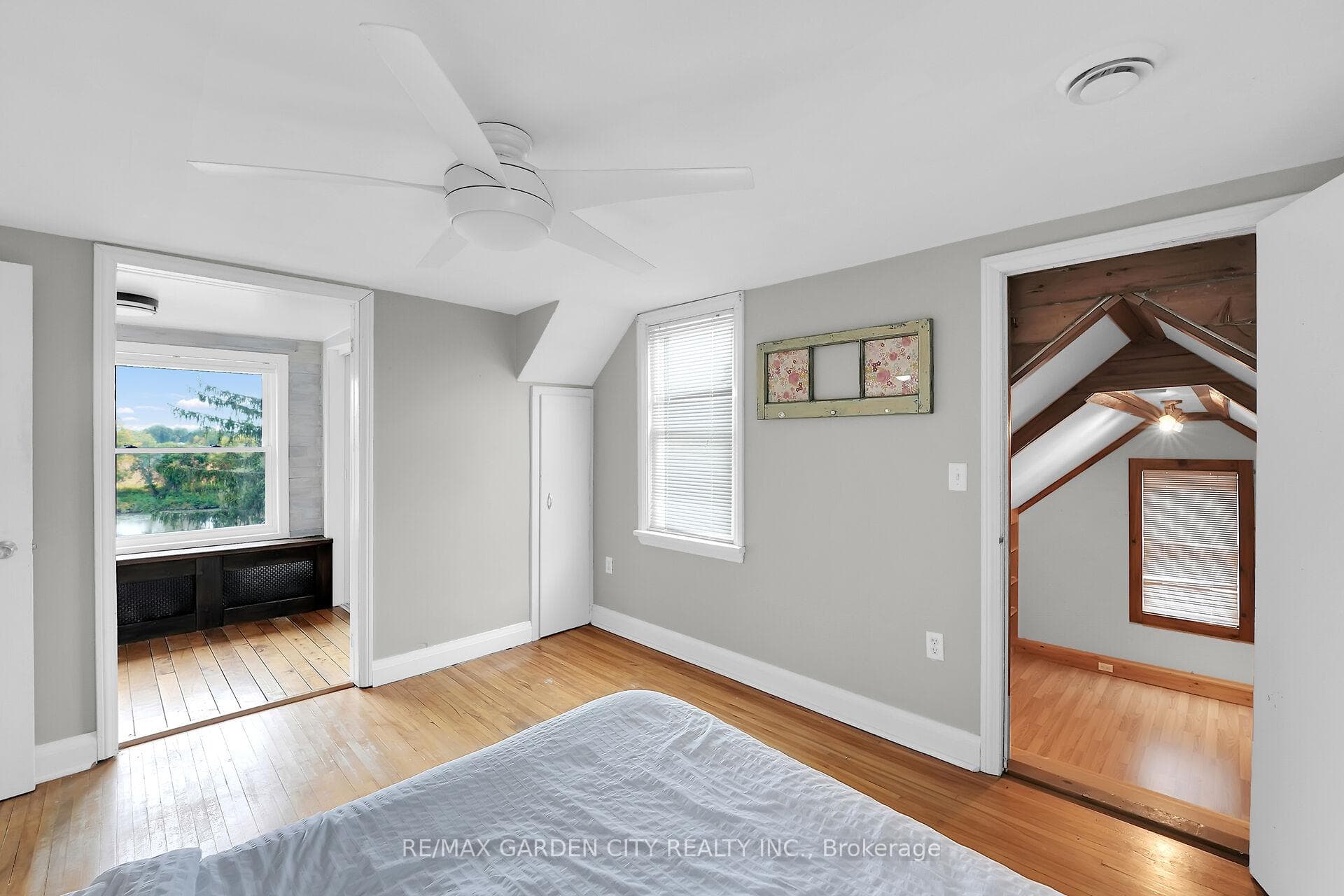 5124 Canborough Road photo 18