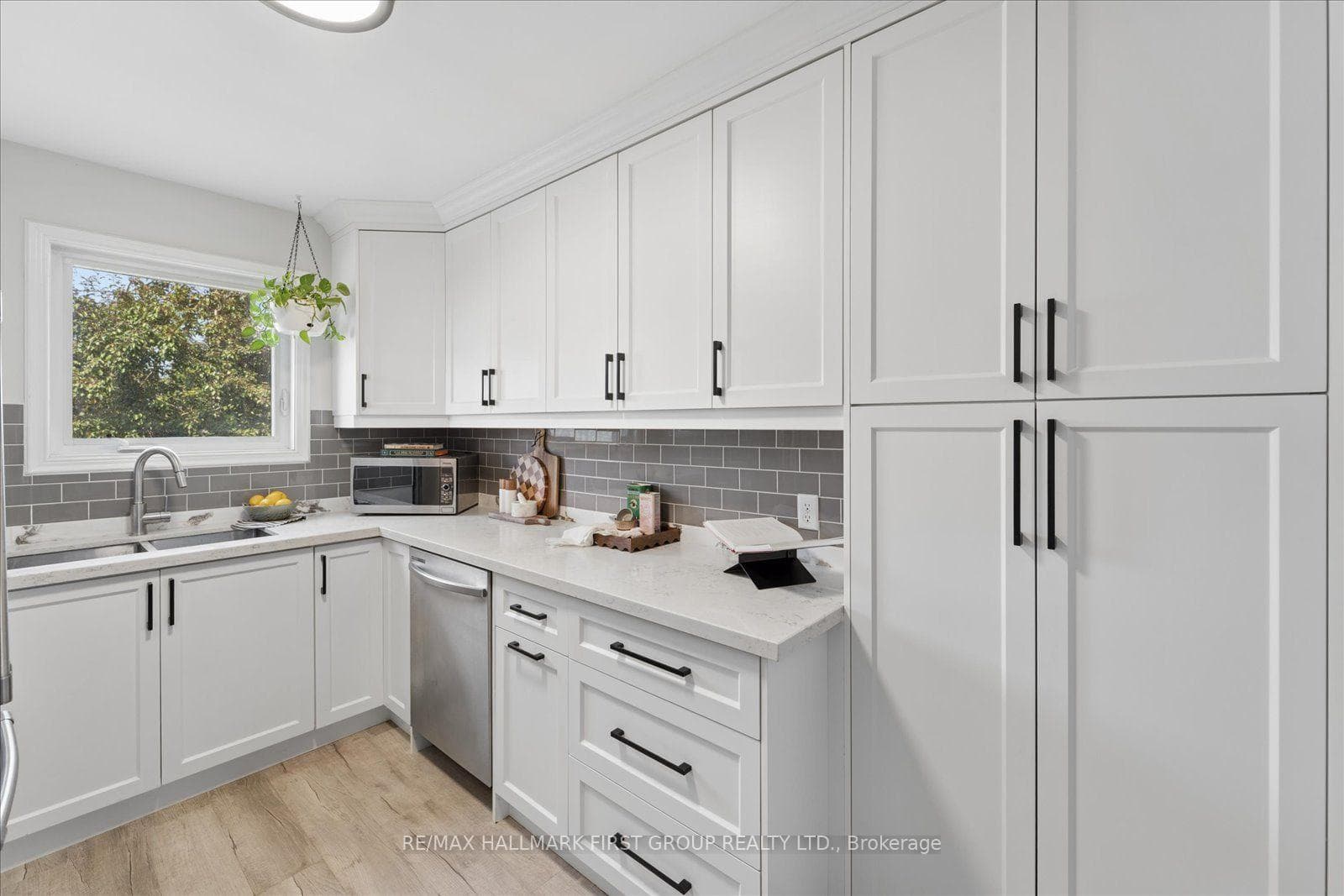 231 Mary Street photo 10