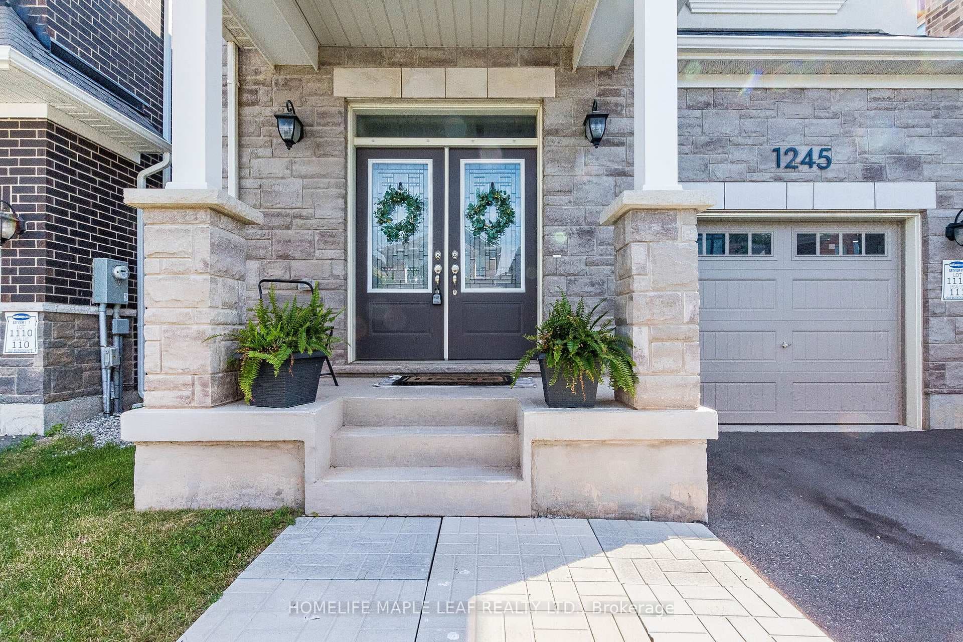1245 Muskoka Heights photo 3