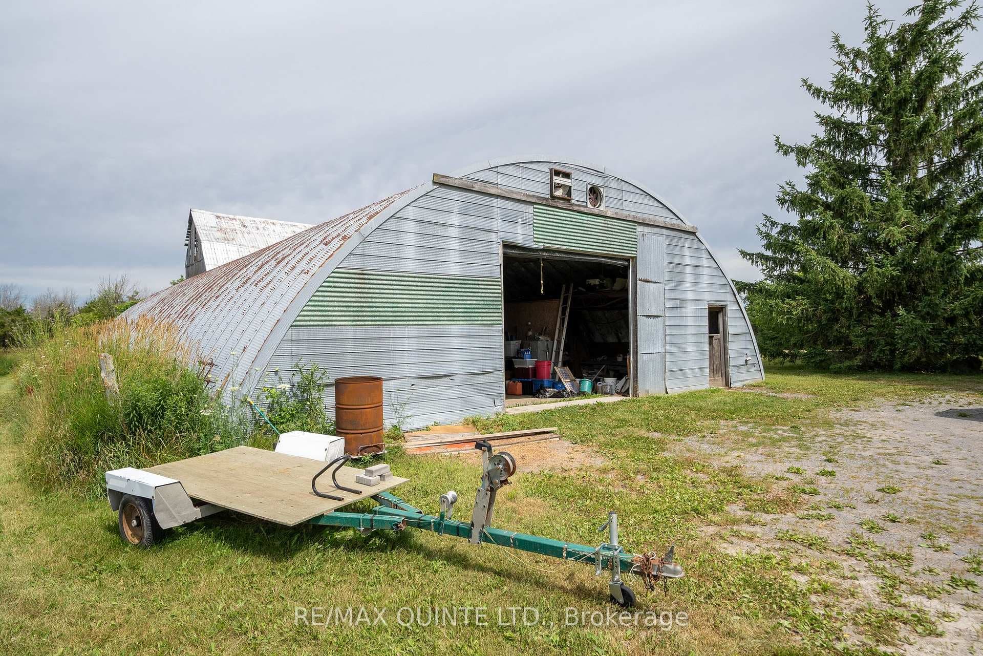 595 ELMBROOK Road photo 38