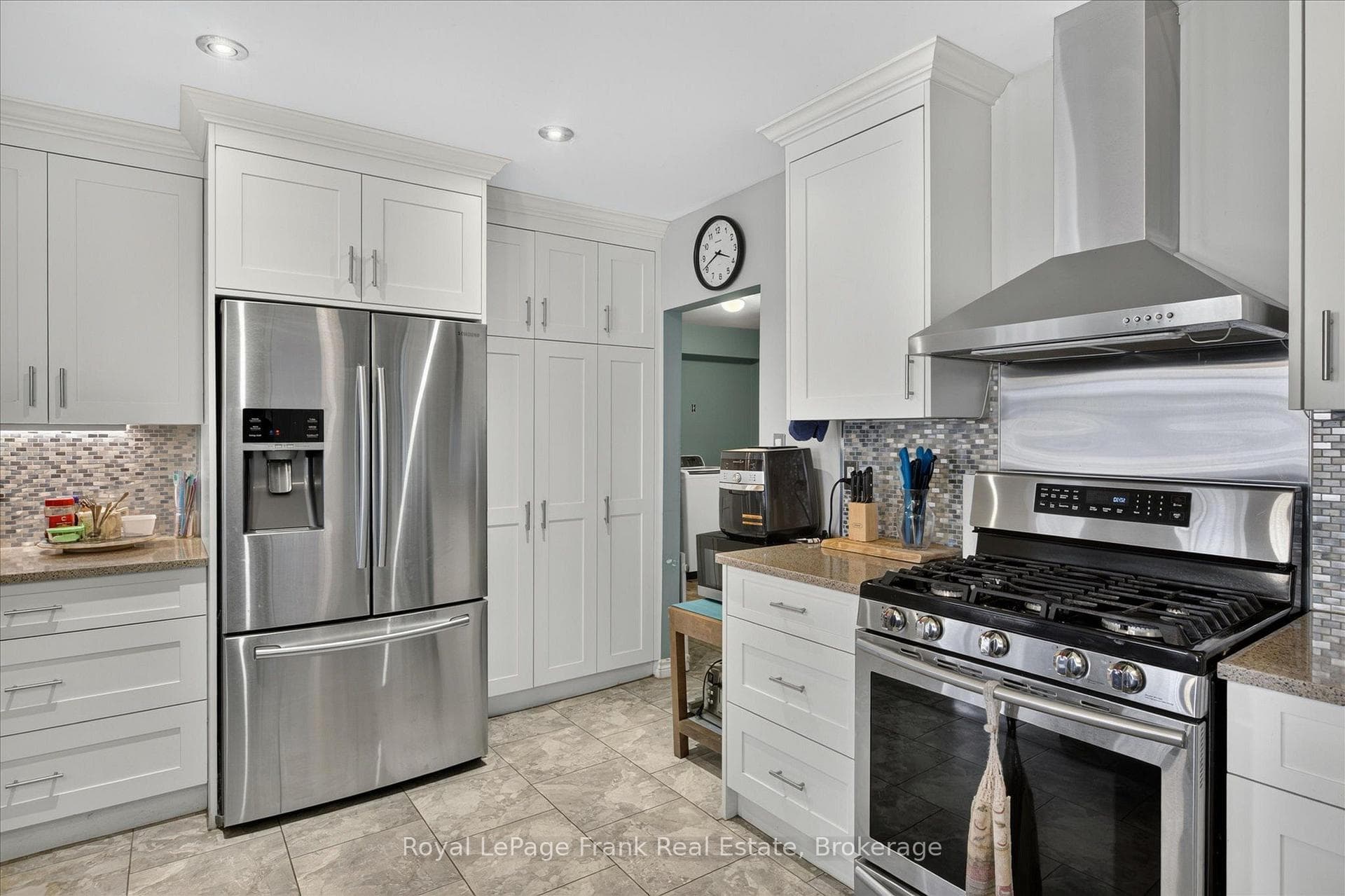 731 Harper Road photo 22
