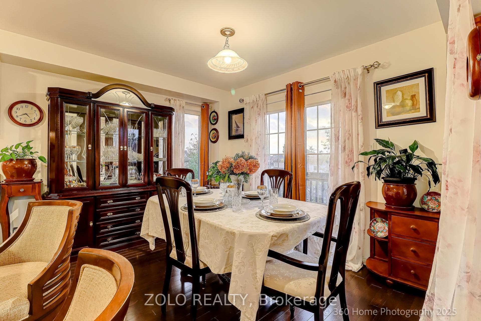 2012 Queensbury Drive photo 10