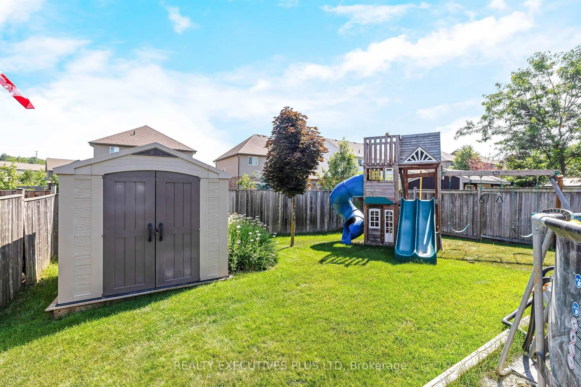 56 Dinnick Crescent photo 37
