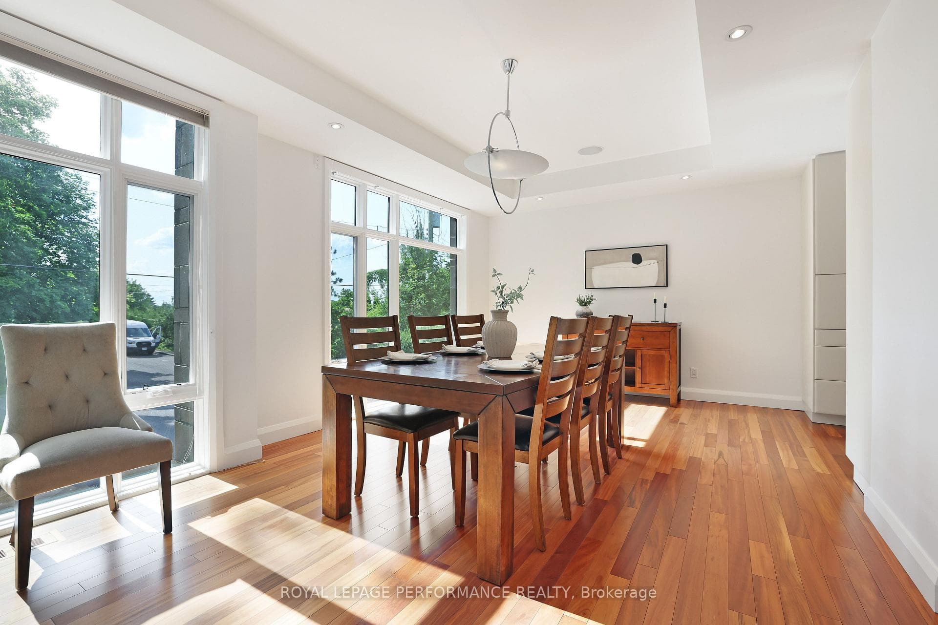 2029 Cabot Street photo 6