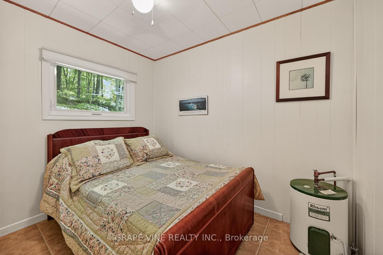 1010 Firefly Lane photo 17