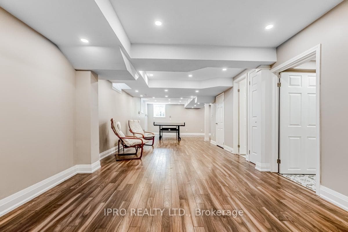 3934 Mayla Drive photo 28