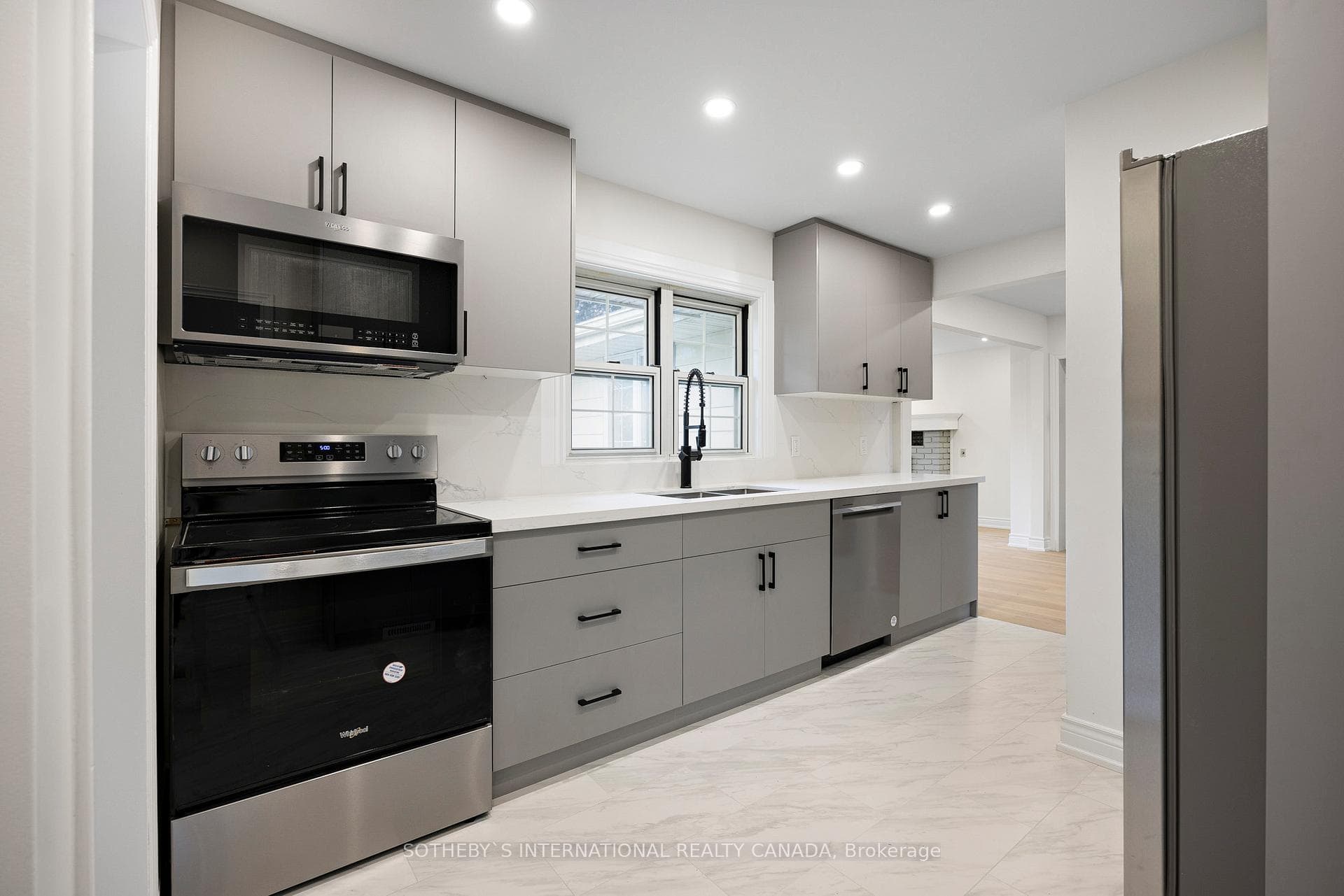 Quartz Counters and Backsplash
