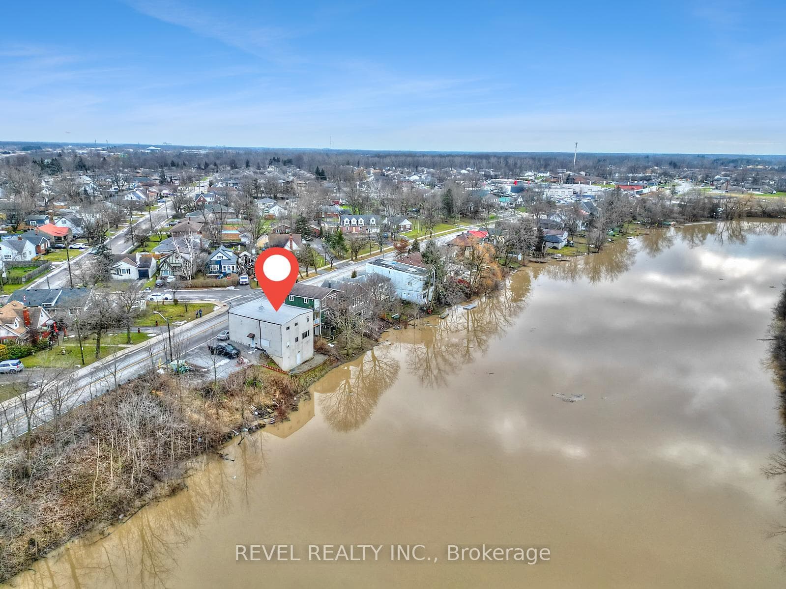 42 Riverside Drive photo 12