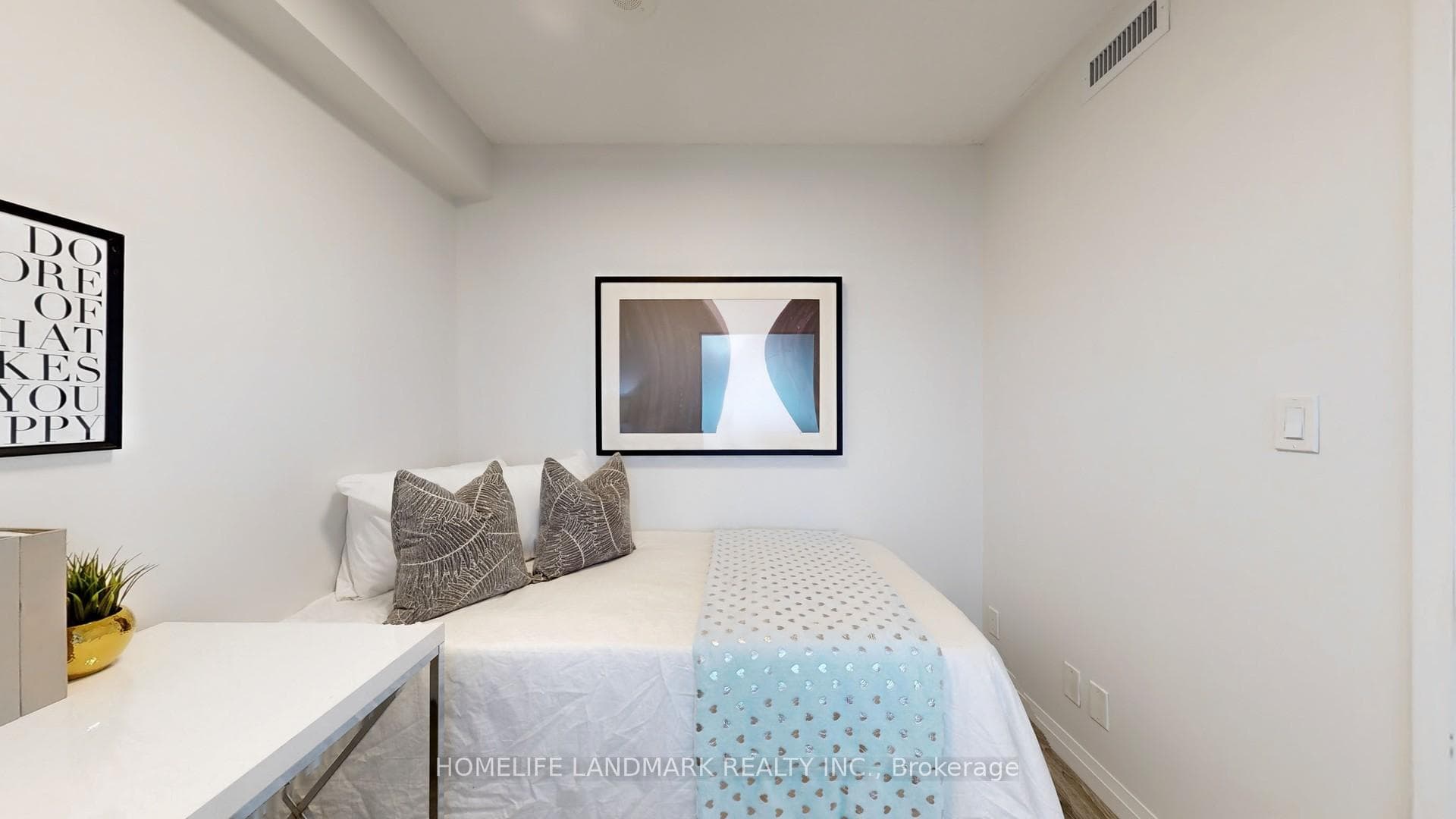 2150 LAWRENCE Avenue Unit 808 photo 23