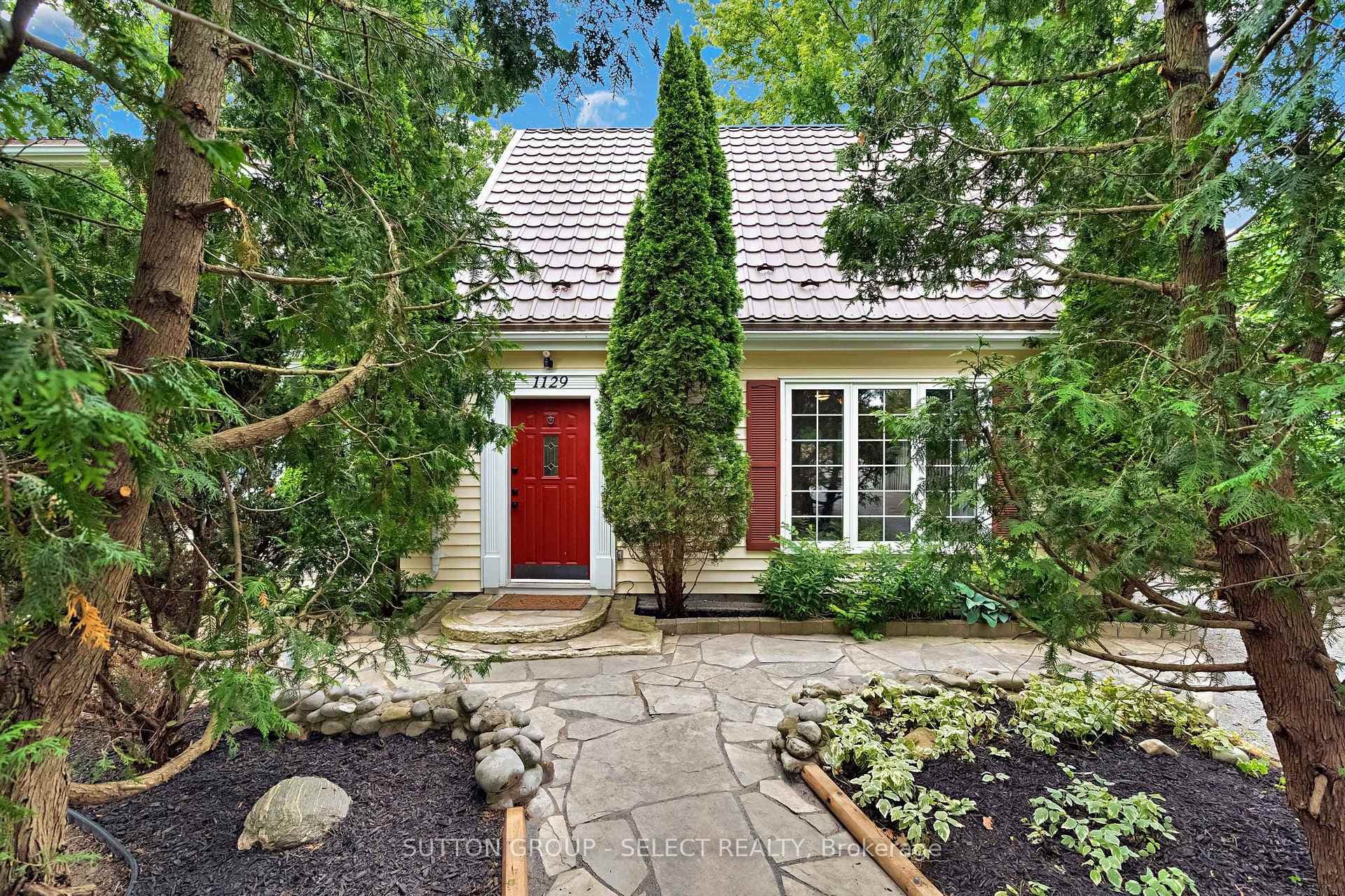 1129 Sunningdale Road photo 1