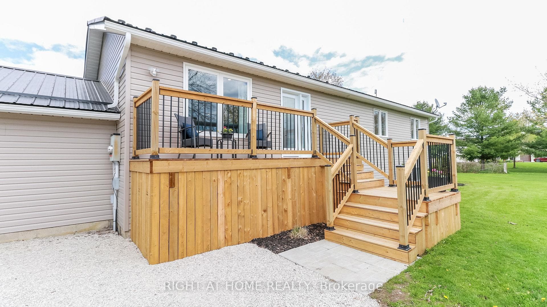 167 SWITZER Street photo 7