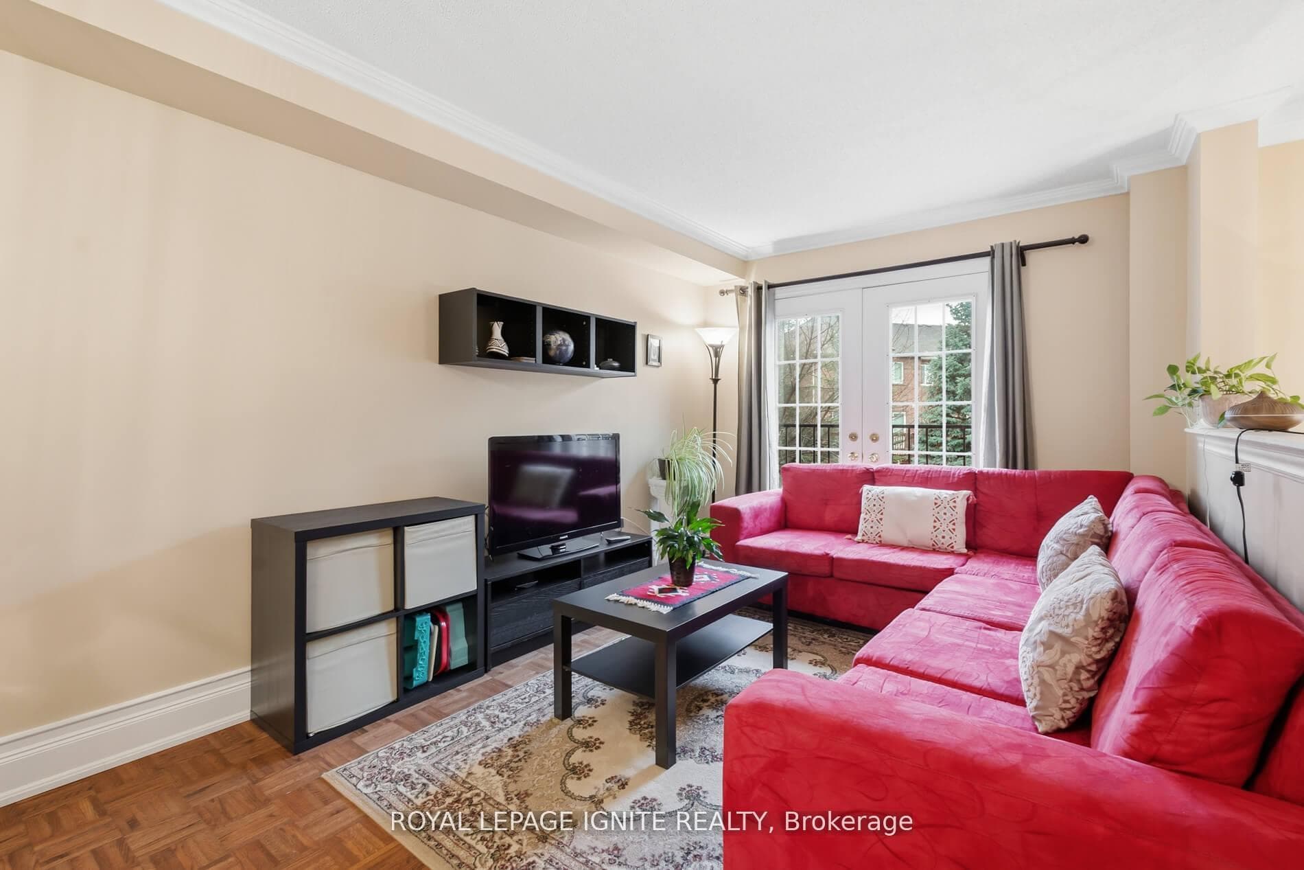 19 Foxchase Avenue Unit 37 photo 9