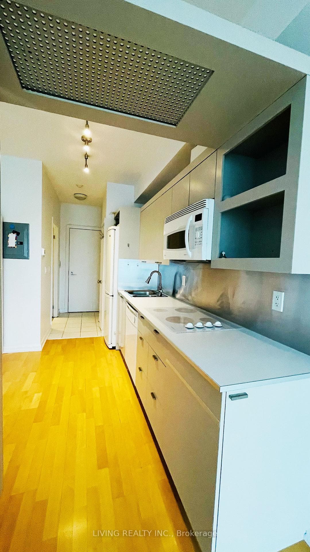 111 Elizabeth Street Unit 1629 photo 3