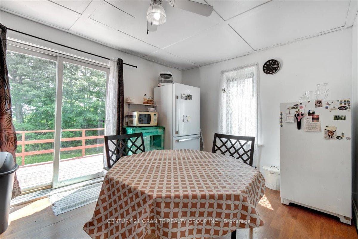 710 Rose Island Road photo 13