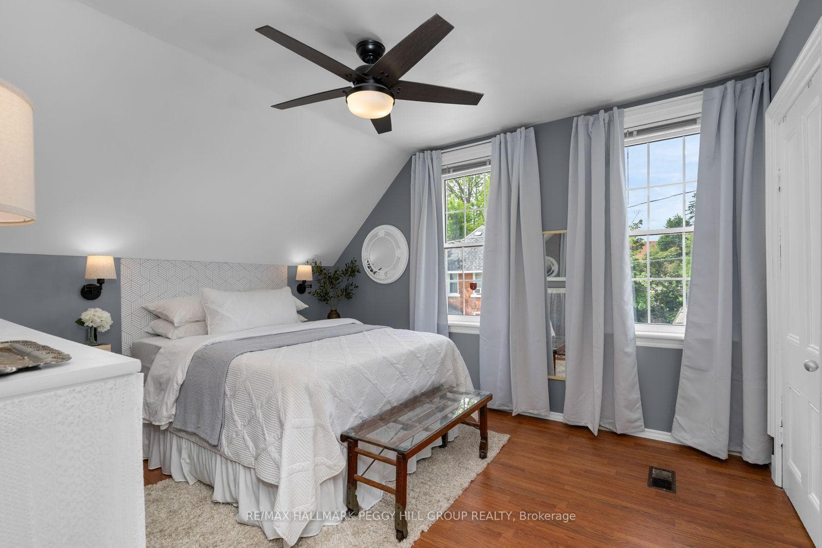 16 William Street photo 11