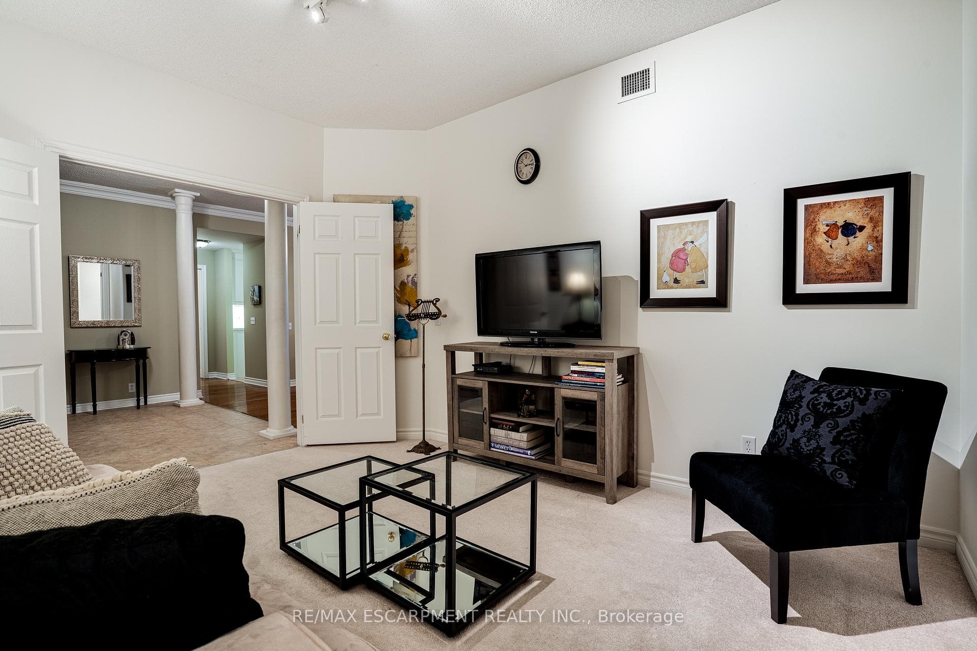2000 CREEKSIDE Drive Unit 306 photo 19