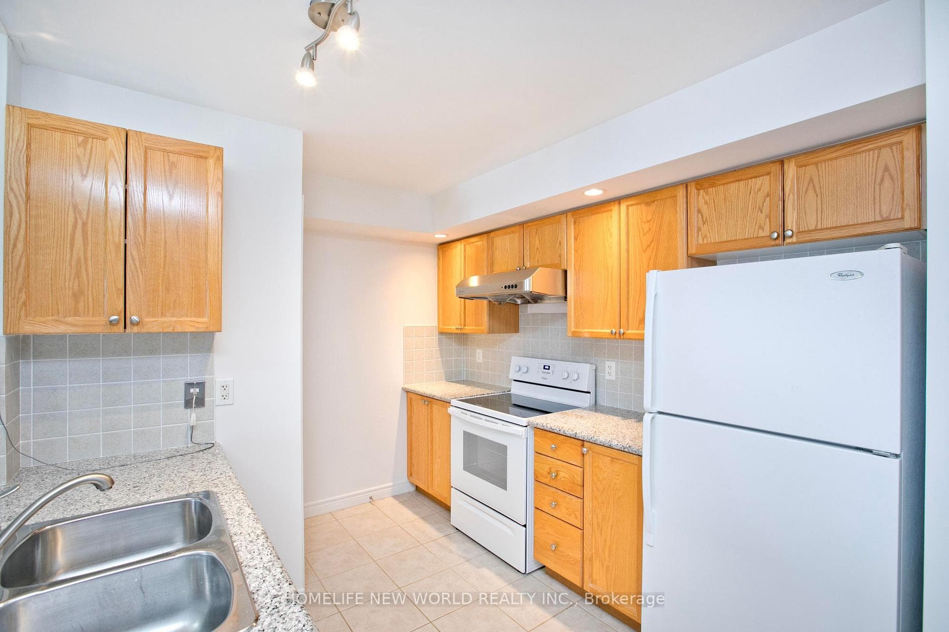 33 Cox Boulevard Unit Unit 326 photo 11