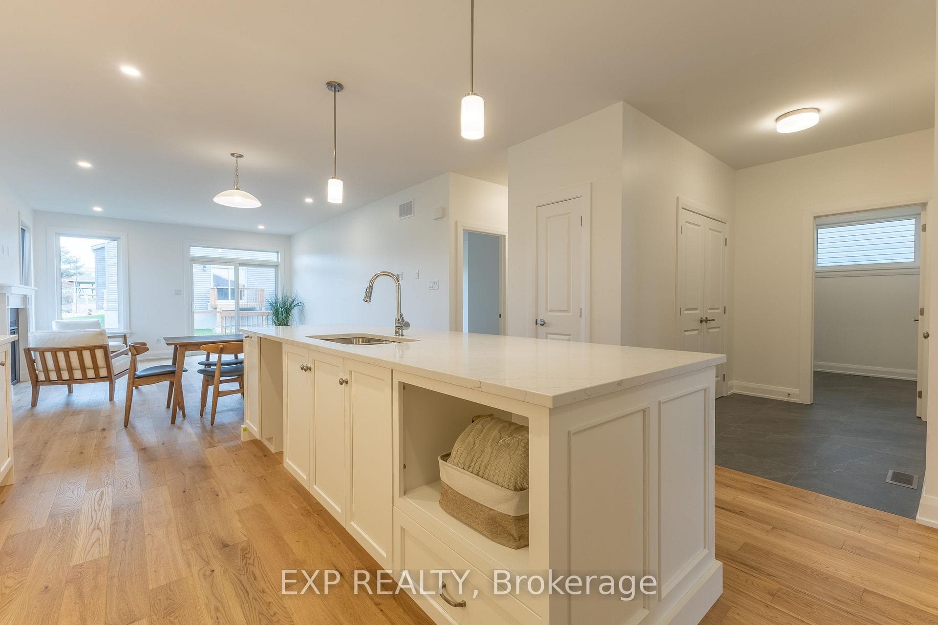 268 O'Donovan Drive photo 8