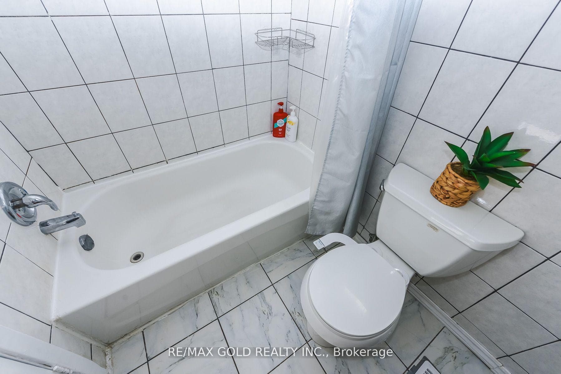7464 Homeside Gardens photo 25