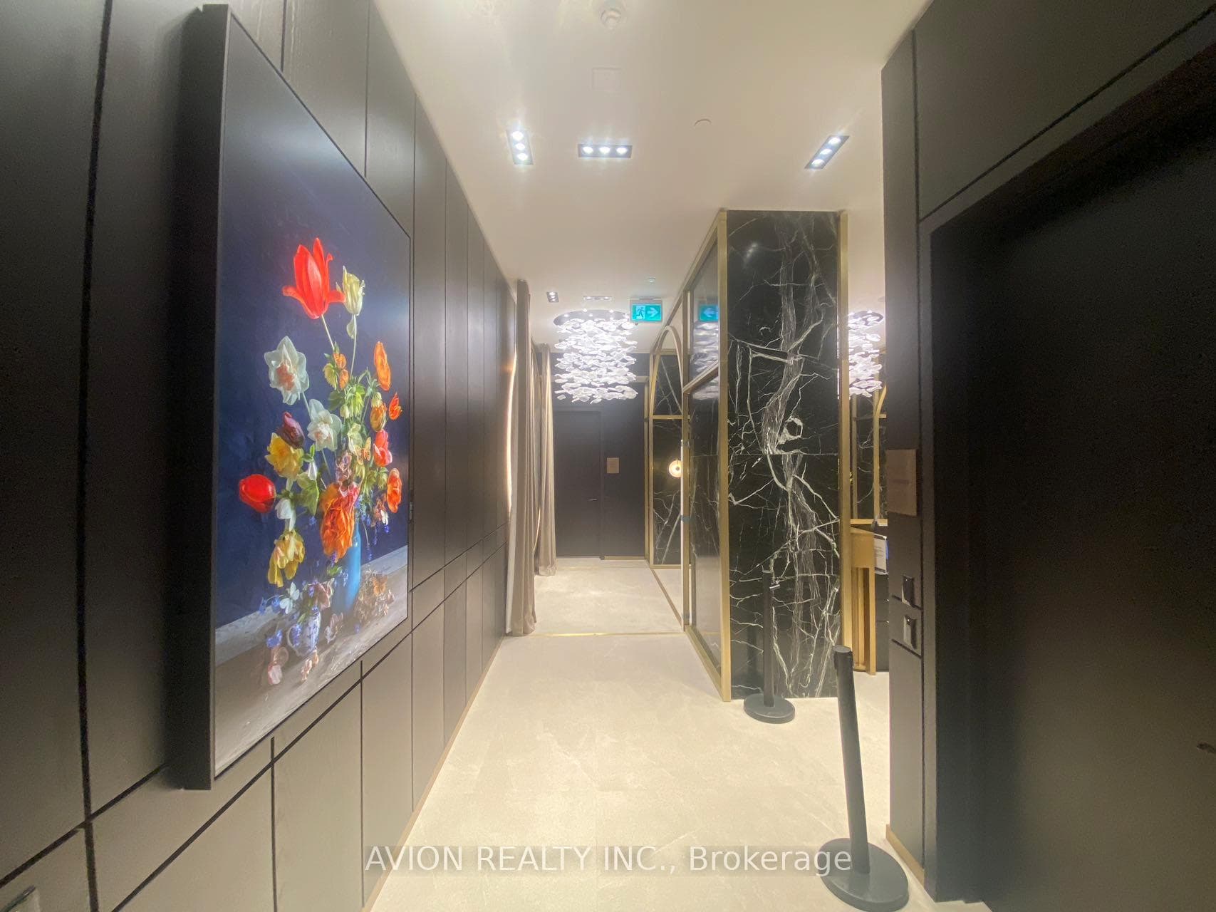 771 Yonge Street Unit 1205 photo 17