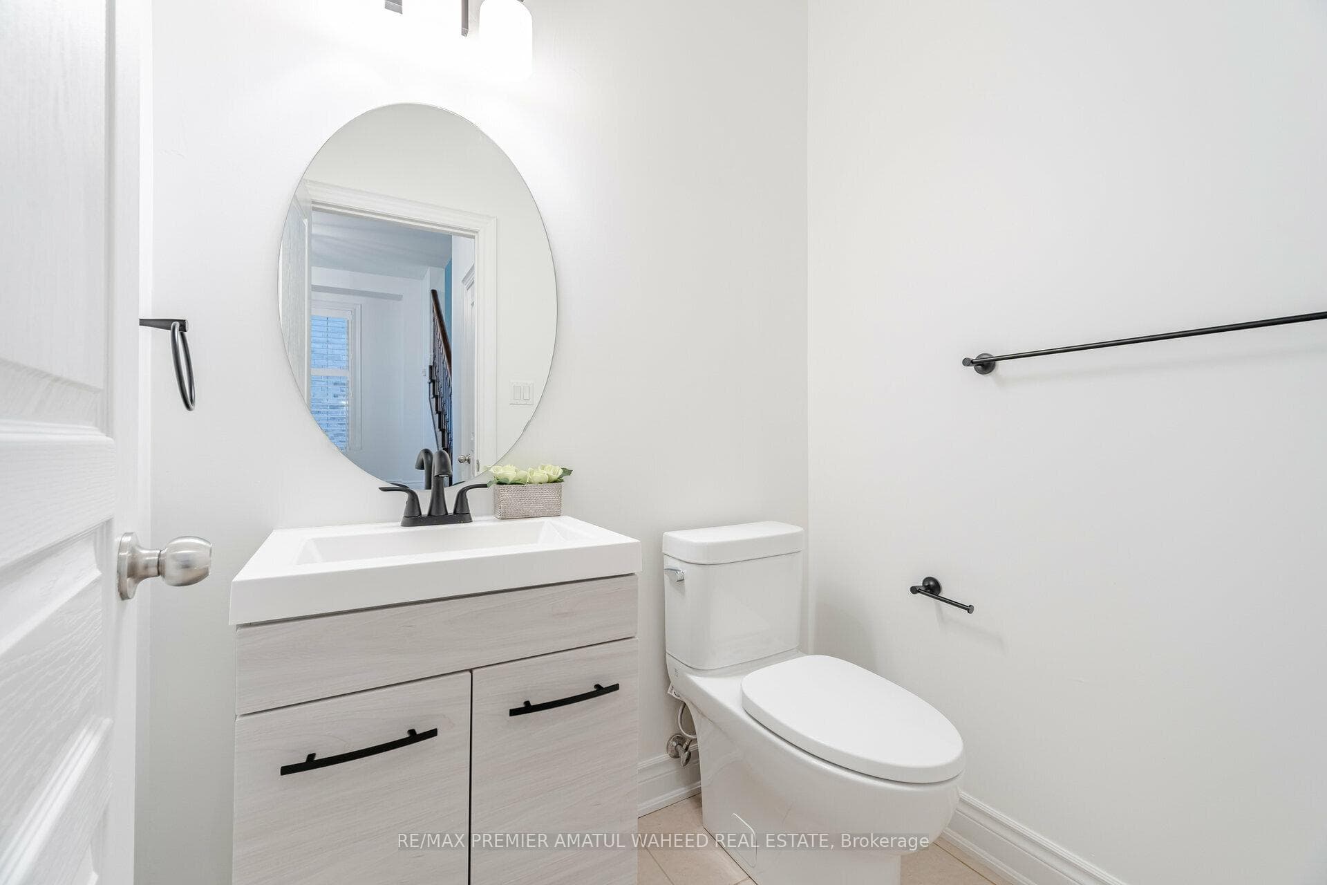 101 Algoma Drive photo 18