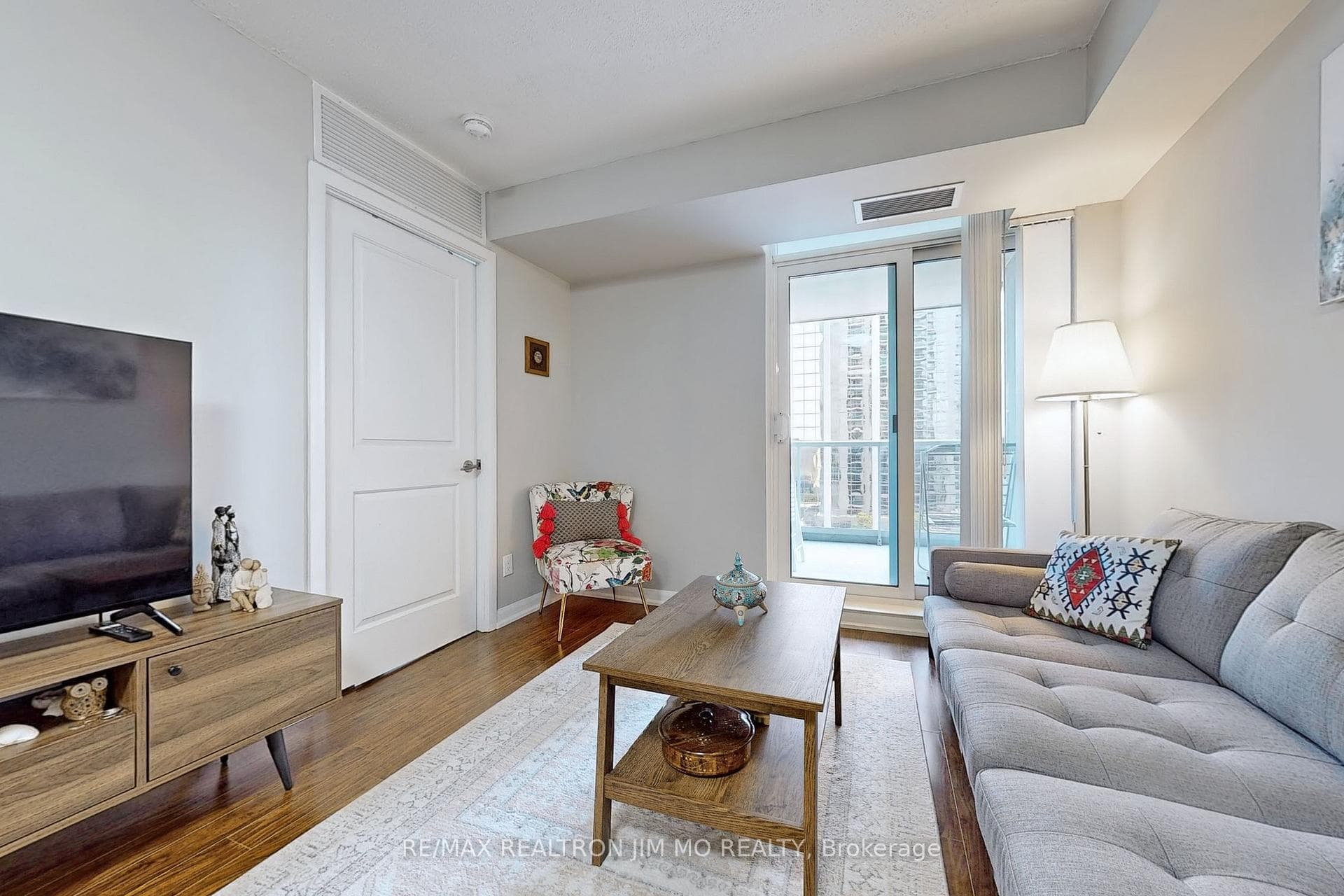 4978 Yonge Street Unit 1116 photo 3