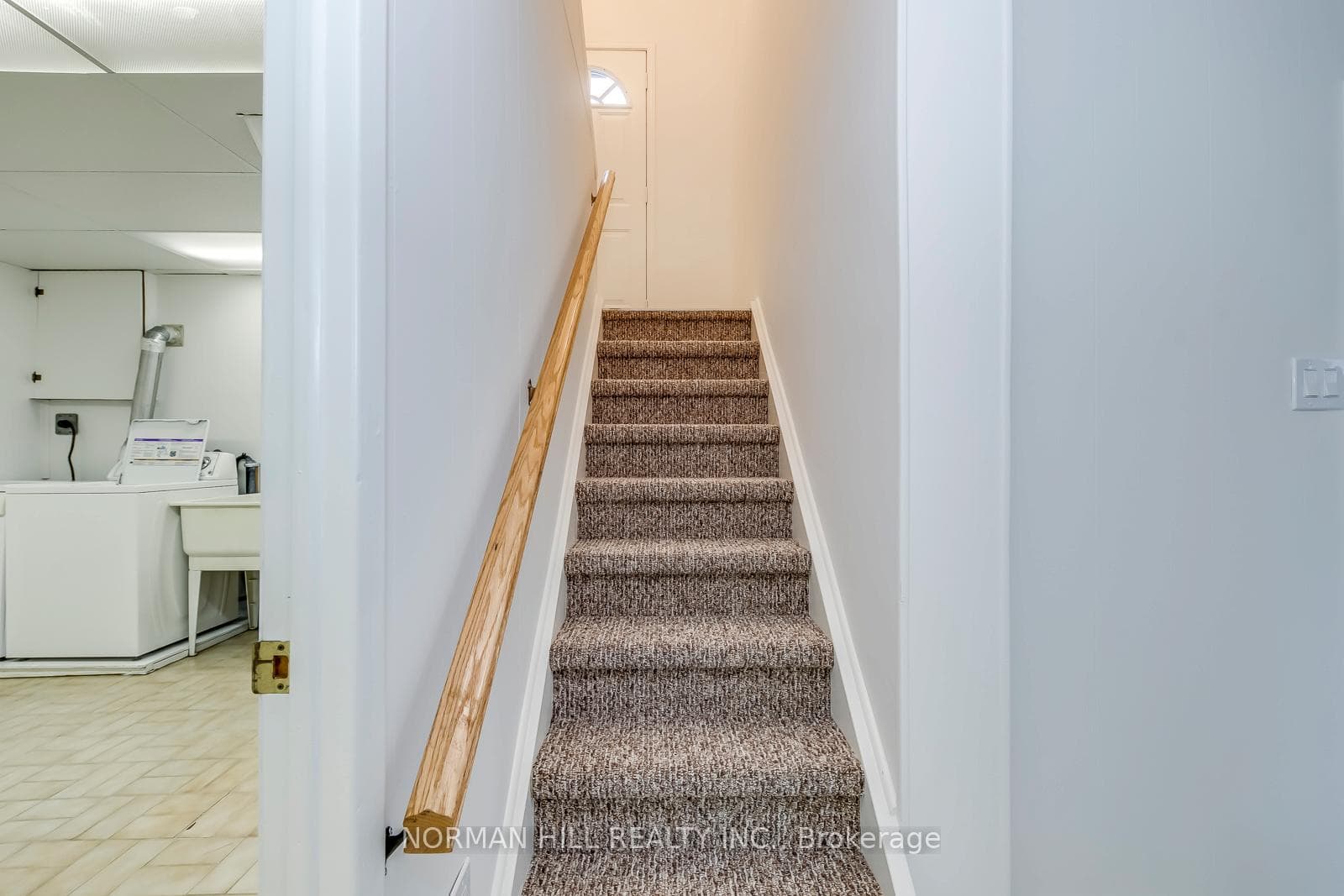 1213 Shamir Crescent photo 31