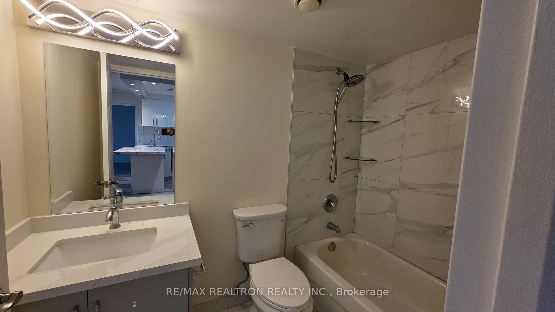 28 Empress Avenue Unit 1708 photo 10