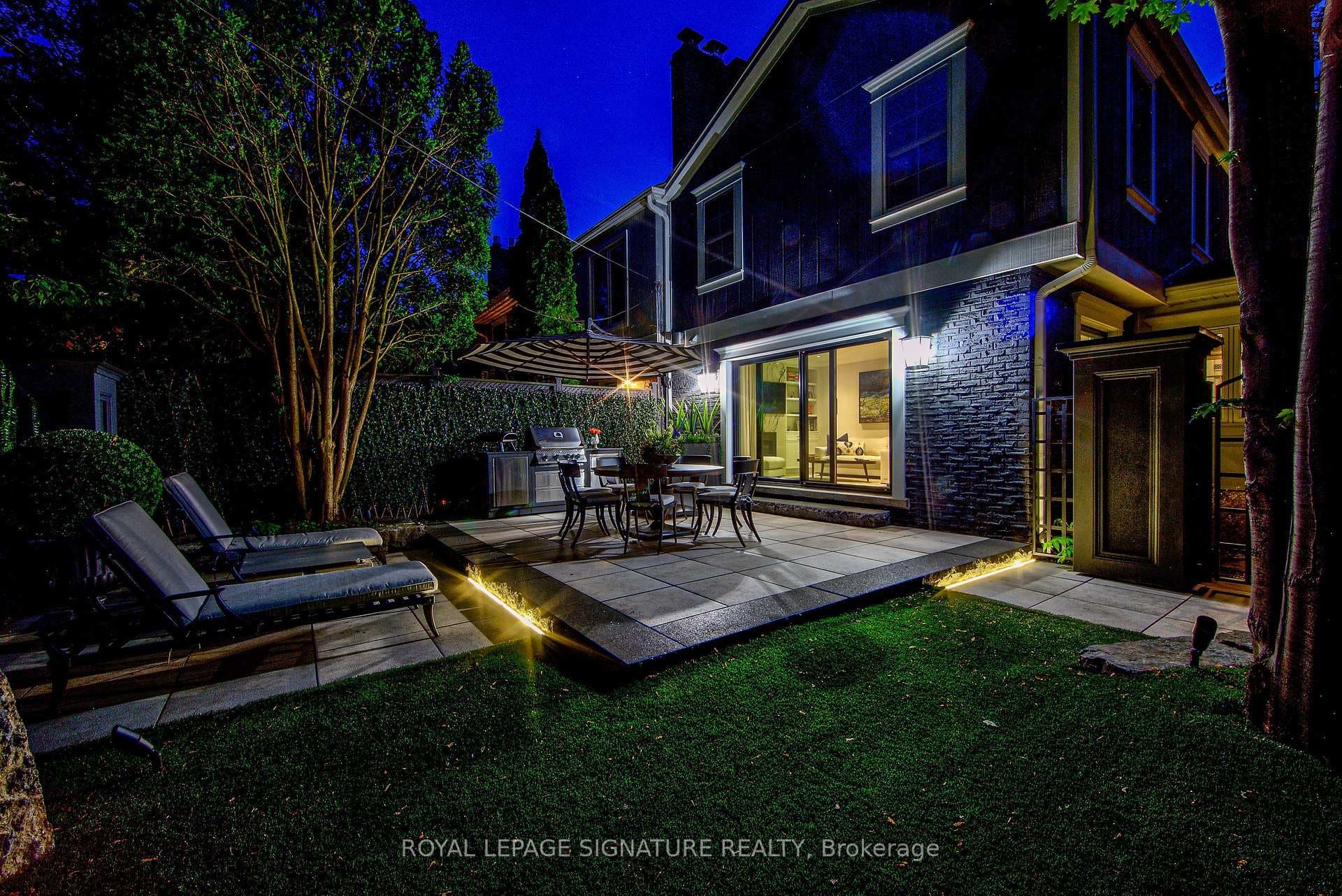 294 Robinson Street photo 23