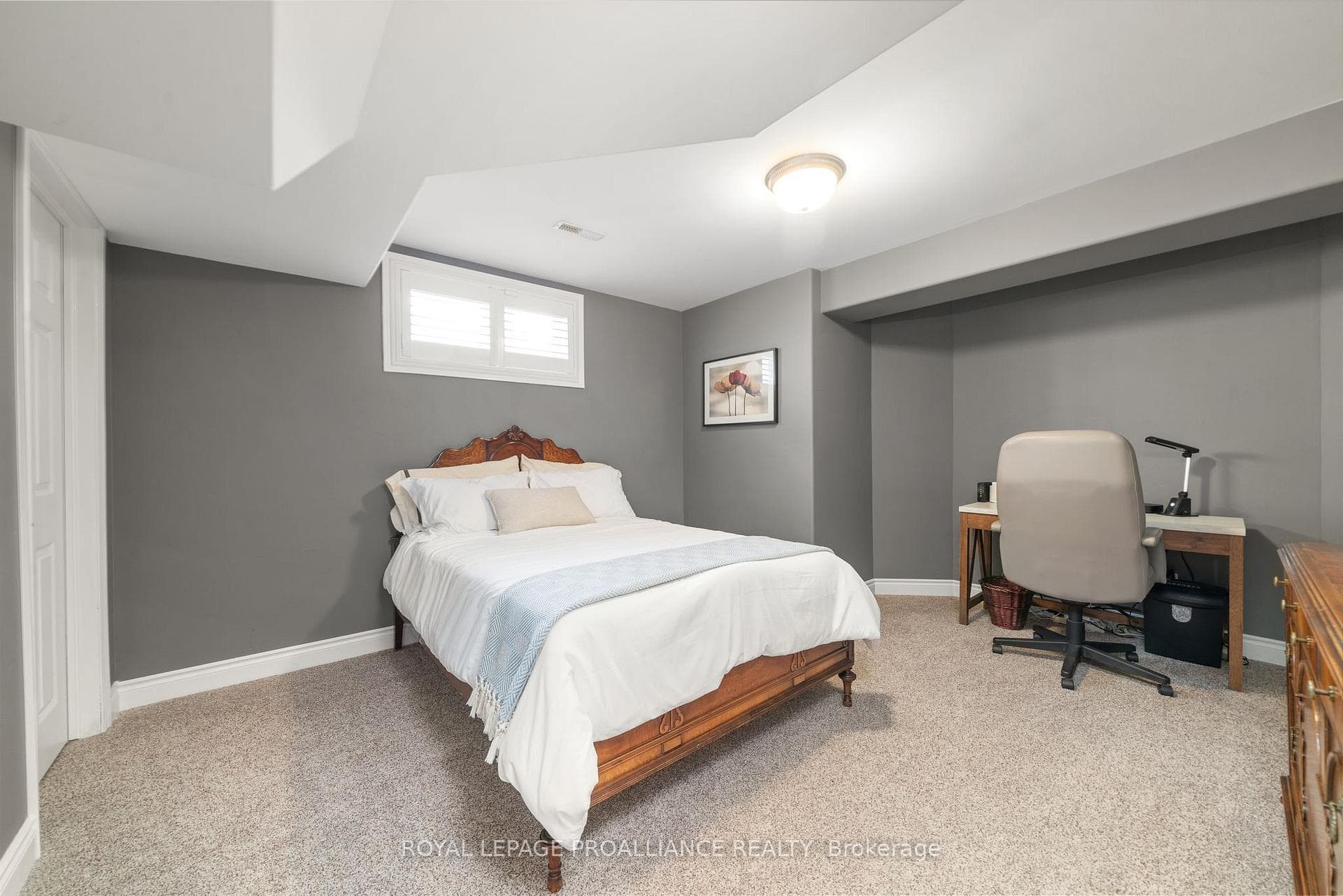 6 Hilton Place photo 36