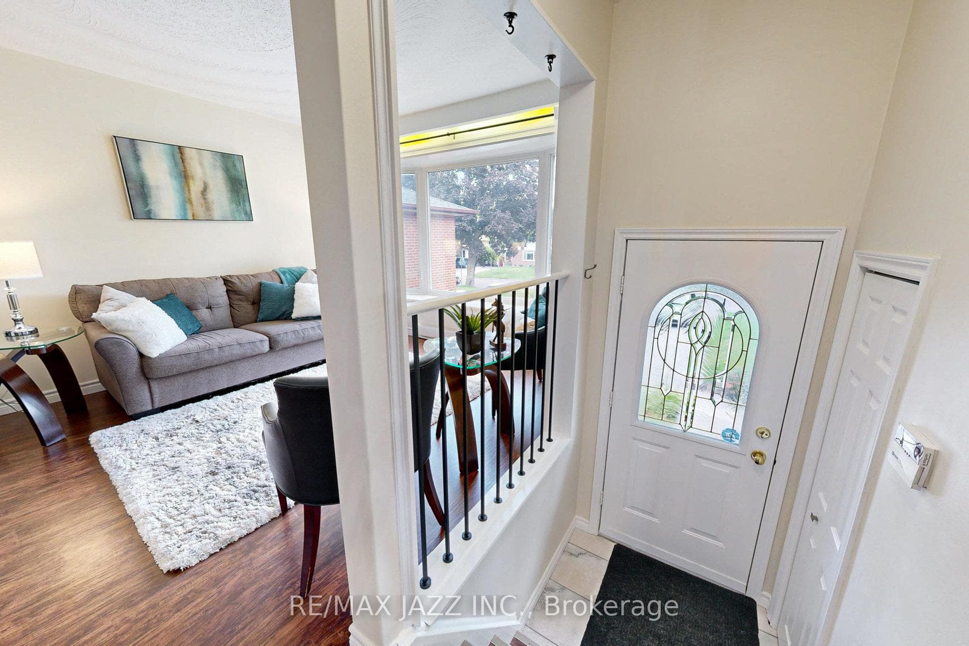 888 Walnut Court photo 3