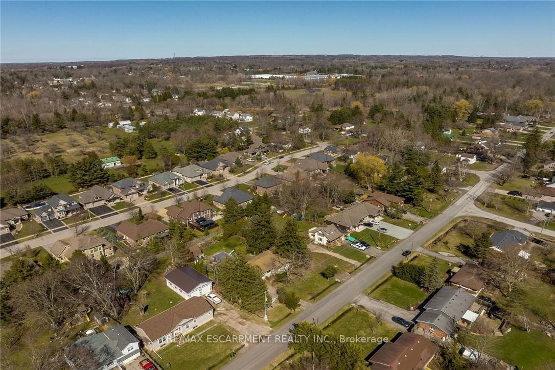 815 FOSS Road photo 13