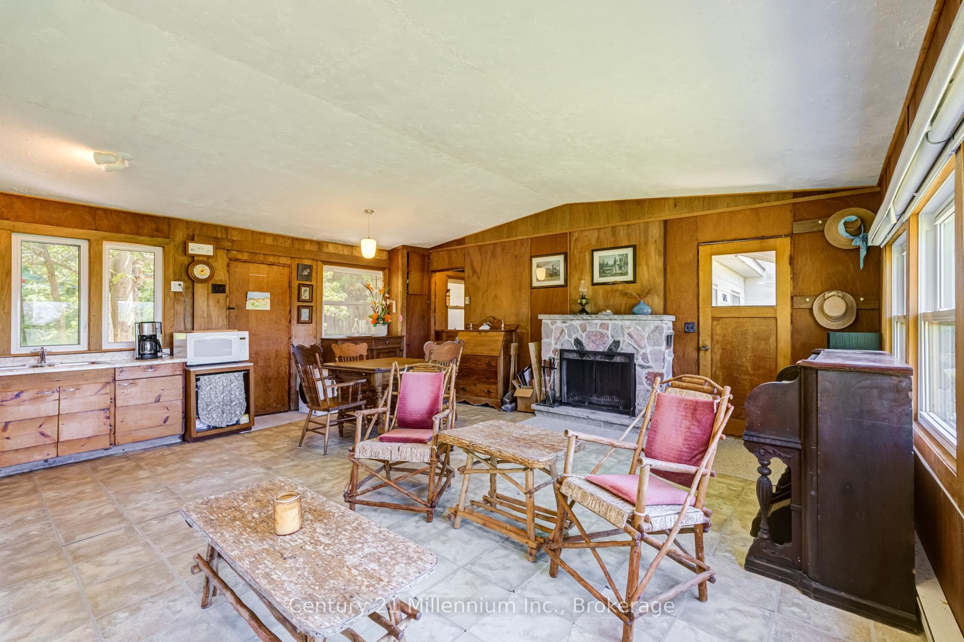 503 Bay Street photo 15
